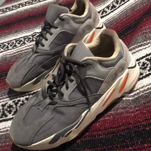 Adidas YEEZY  Boost700 wave runner